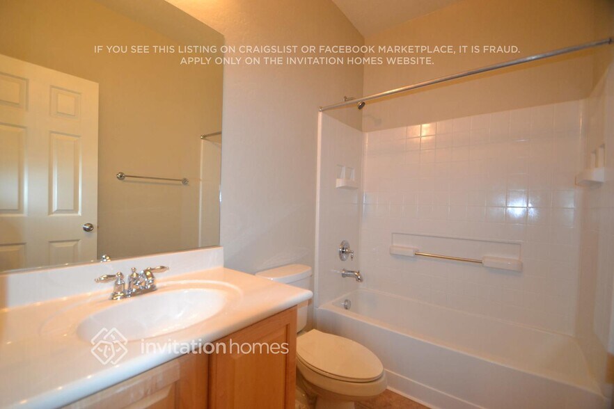 Building Photo - 7541 Key Royale Ct