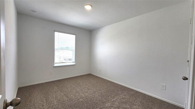 Building Photo - 14513 Lily Plns Dr