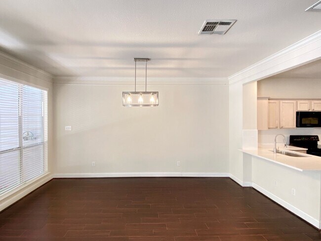 Building Photo - 54 Alderon Woods Pl