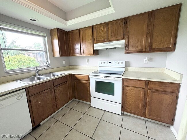 Building Photo - 1107 SE 46th Ln