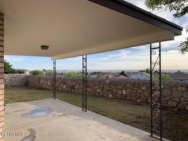 Building Photo - 609 Alicante Way