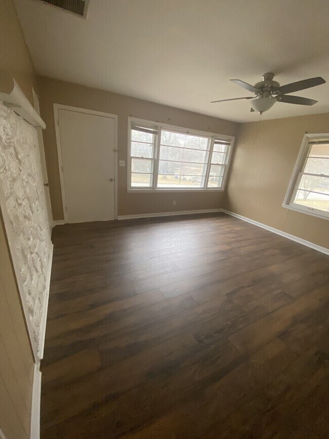 Building Photo - Welcome Home!