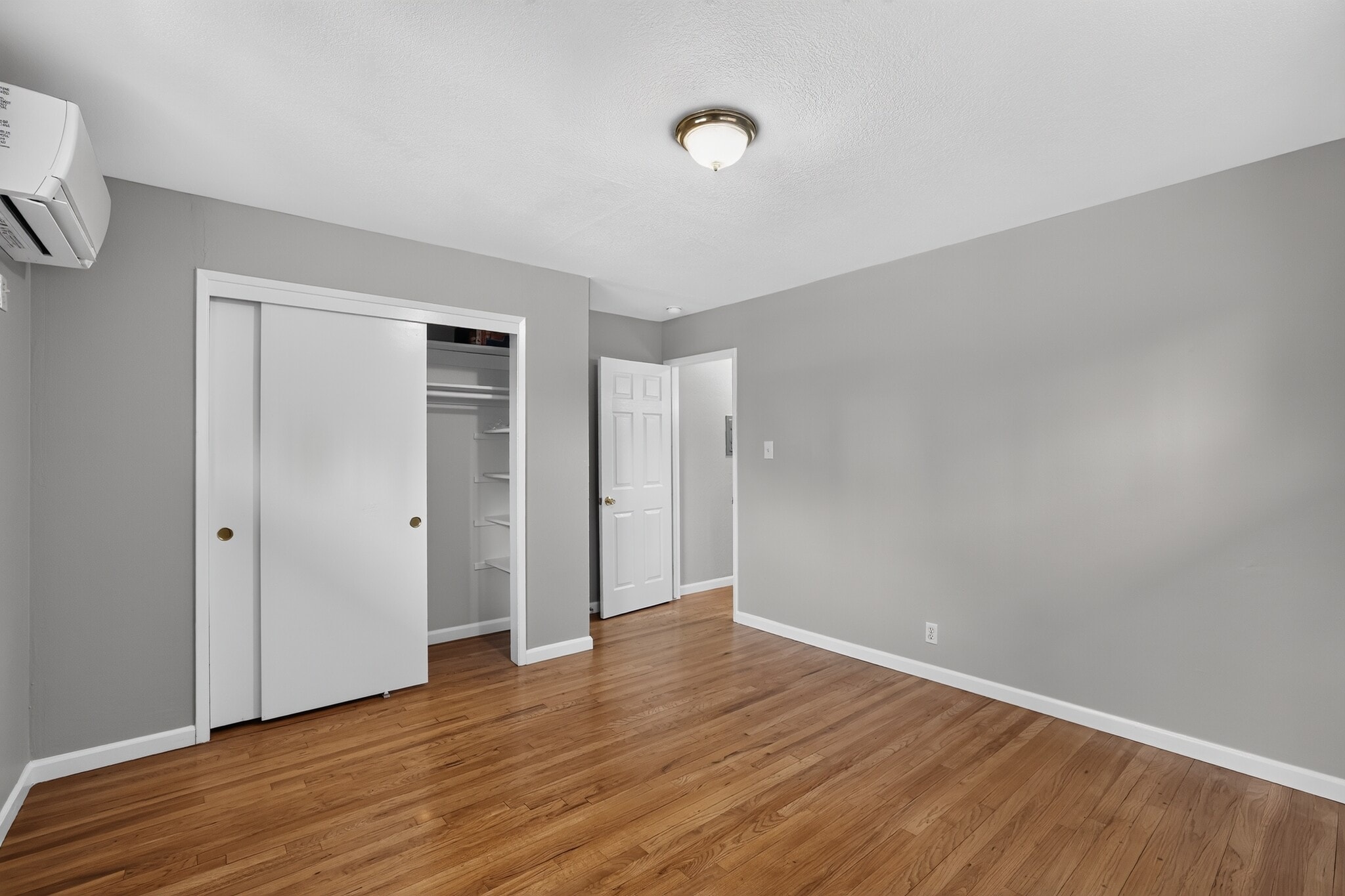Building Photo - 2208 25th St