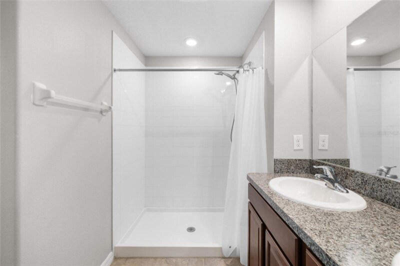 Building Photo - 10205 Cool Waterlily Ave