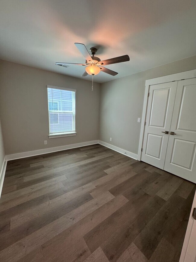 Building Photo - 135 Brawley Villas Pl