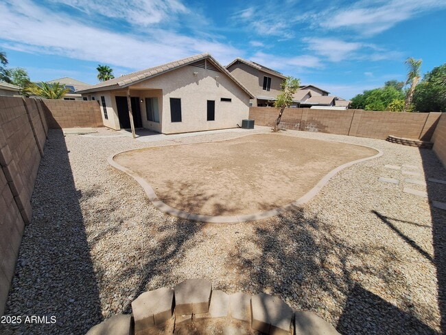 Building Photo - 13621 N 129th Dr