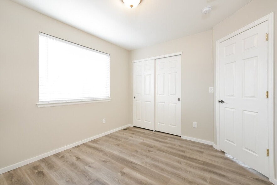 Building Photo - 10435 W 82nd Pl