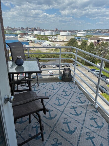 Building Photo - 148 Breakwater Dr