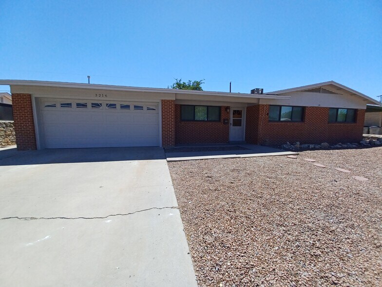 Building Photo - 3216 Donegal Rd