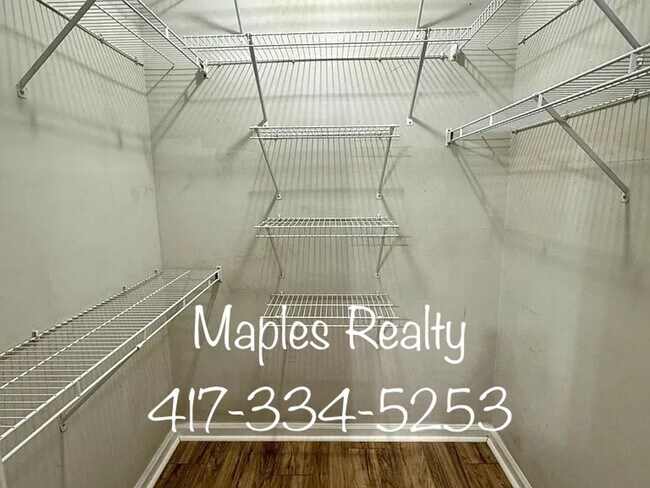 Building Photo - Two bed / Two bath condo in WOODLAND ESTAT...