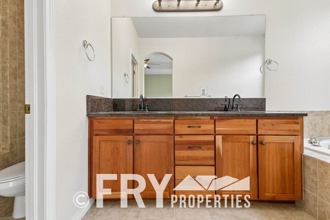 Building Photo - 12975 W 77th Dr