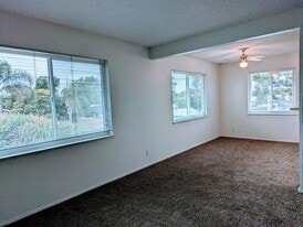 Building Photo - 2988 Royal Palm Dr