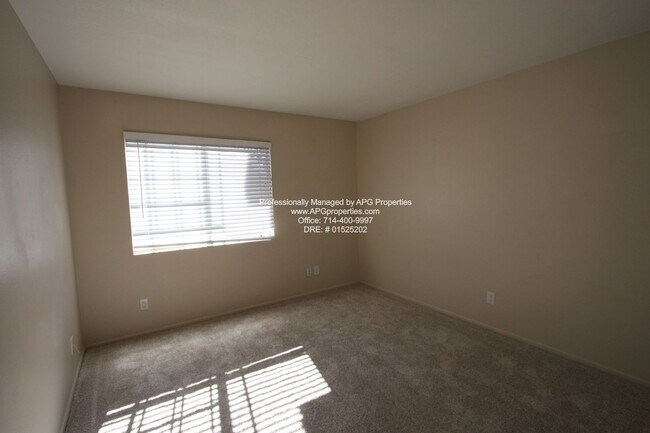 Building Photo - 171 Greenfield-