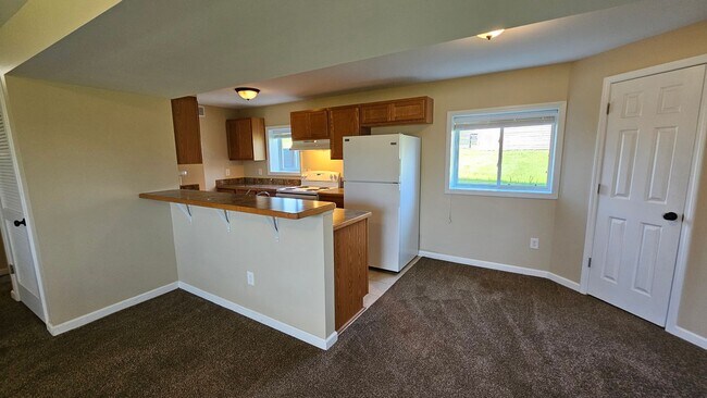Building Photo - UPDATED 2 BEDROOM DUPLEX HOMES FOR LEASE!