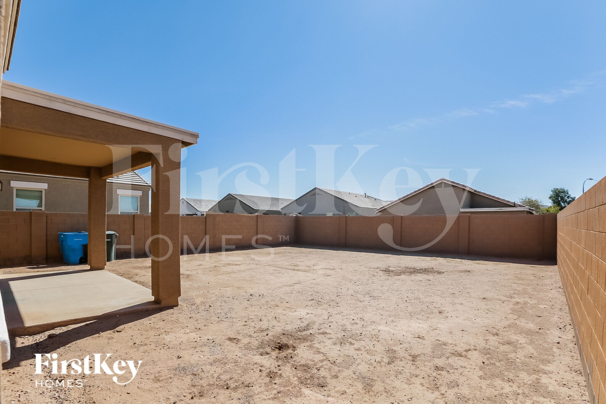 Building Photo - 2639 W Tamarisk Ave