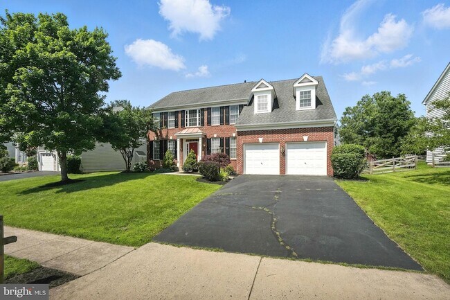 Building Photo - 9144 Big Springs Loop