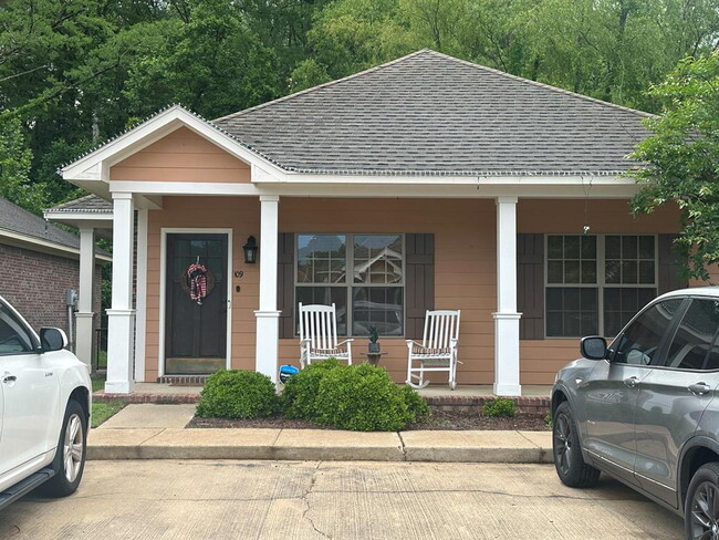 Building Photo - 109 Private Rd 1037