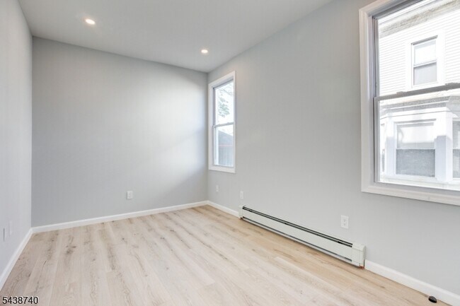 Building Photo - 34 Millington Ave