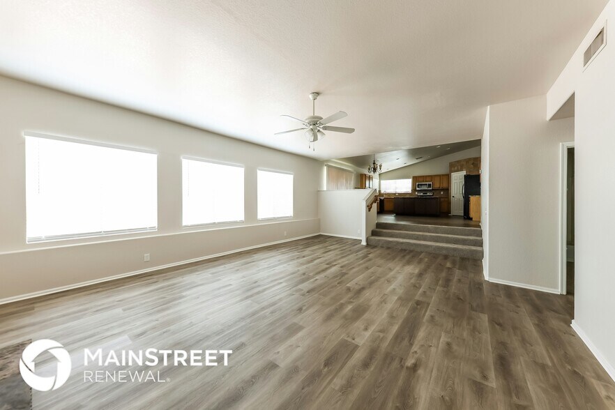 Building Photo - 19437 N 67th Dr