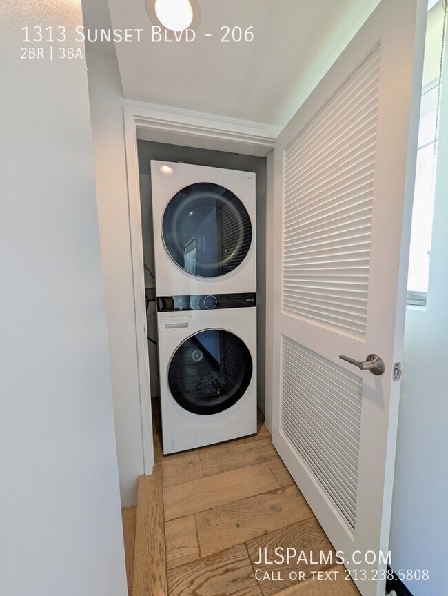 Building Photo - 1313 Sunset Blvd