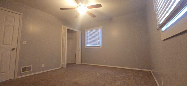 Primary bedroom - 2506 Yolanda Trail