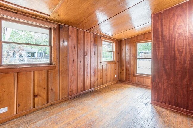 Building Photo - 129 Koehler Ct