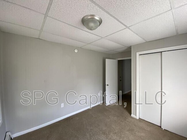 Building Photo - 130 S Main St