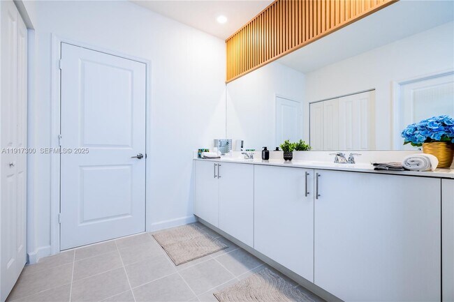 Building Photo - 13218 SW 189th Ter