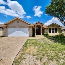 Building Photo - 8505 Ficus Cir