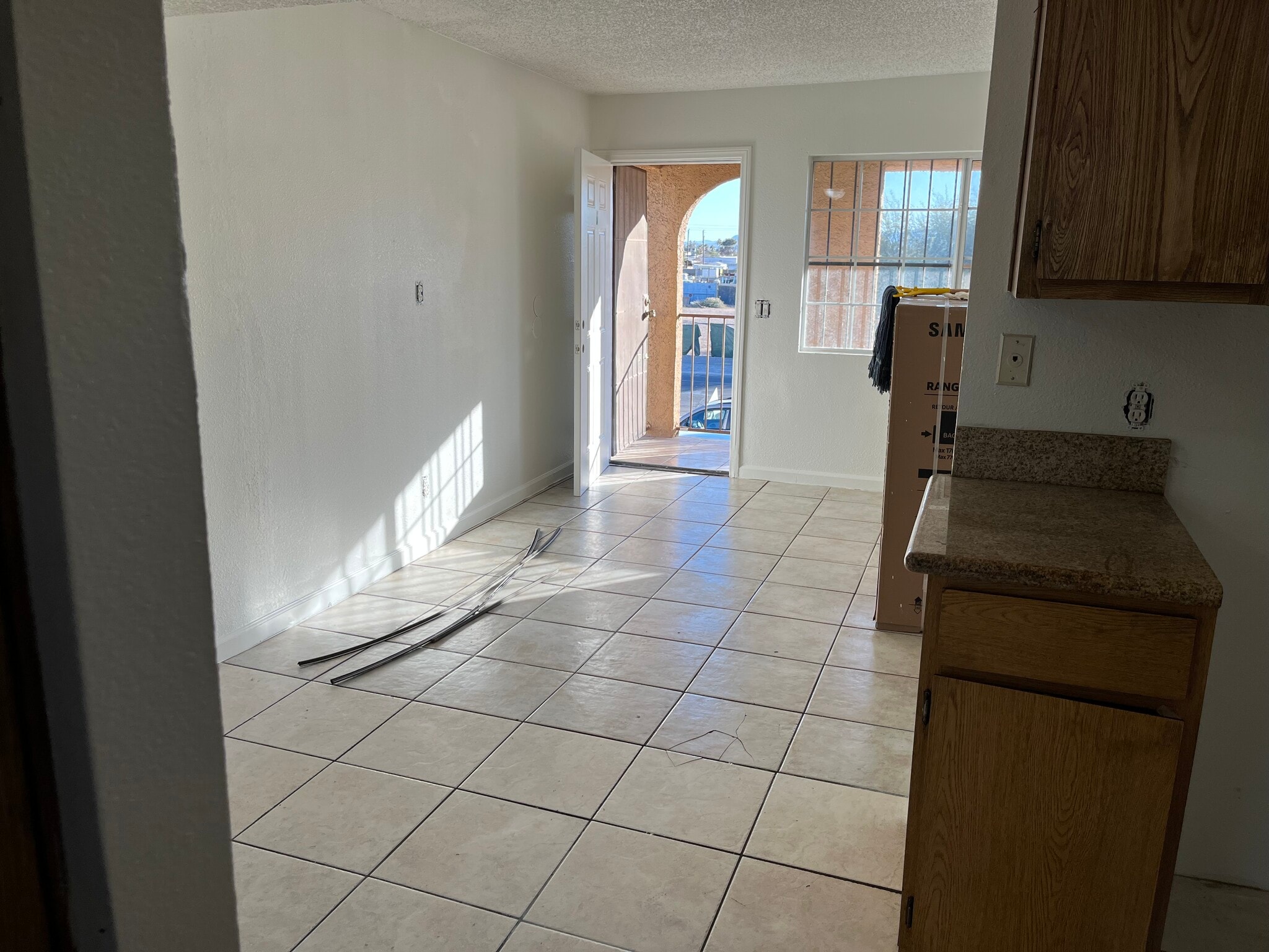 Building Photo - 5648 Meikle Ln