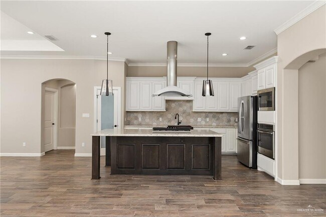 Building Photo - 4400 Caddo Ln