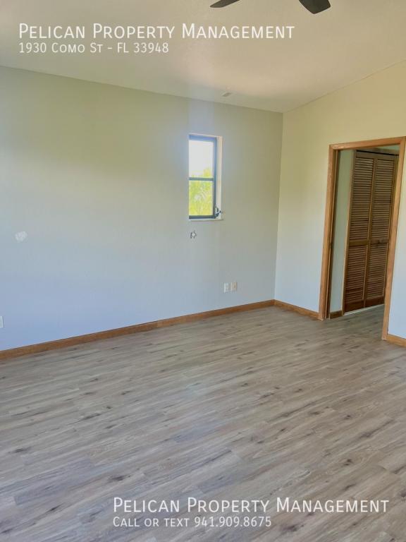 Building Photo - 1930 Como St