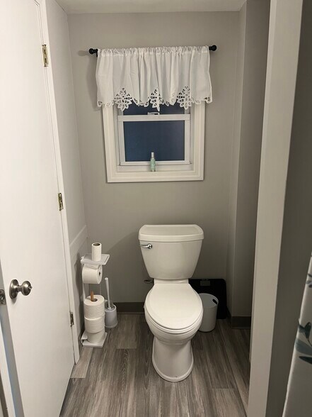 Building Photo - 14 1st St