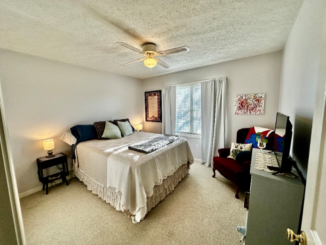 Building Photo - 313 Yount Ave