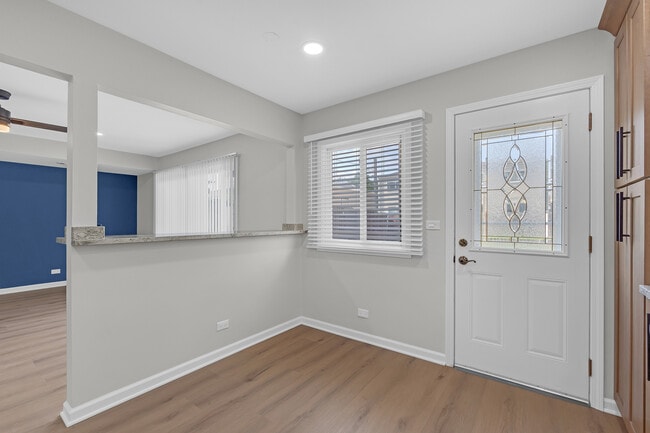 Building Photo - 1132 Brighton Pl