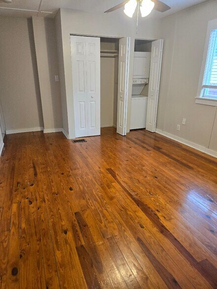 Building Photo - 955 Aragon Ave
