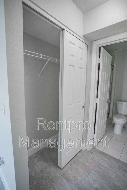 Building Photo - 850 S Tamiami Trl