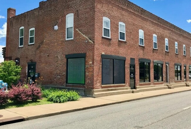 Primary Photo - 341 N Lafayette St