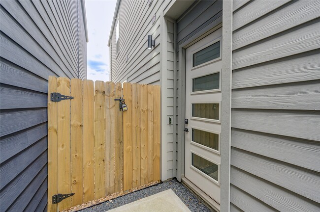 Building Photo - 2906 Stevens St