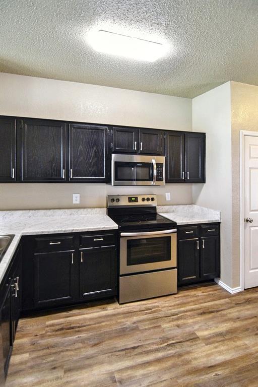 Building Photo - 4201 Bluestem Ln