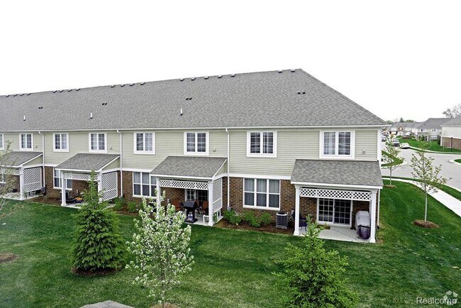 Building Photo - 6145 WINDEMERE LN