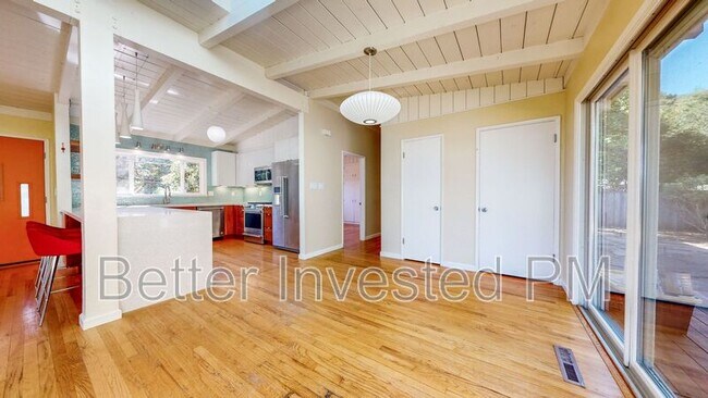 Building Photo - 4230 Mt Taylor Dr