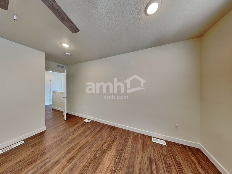 Building Photo - 3472 N Annabell St