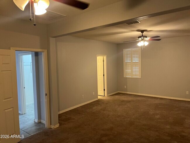 Building Photo - 15728 N 182nd Ln