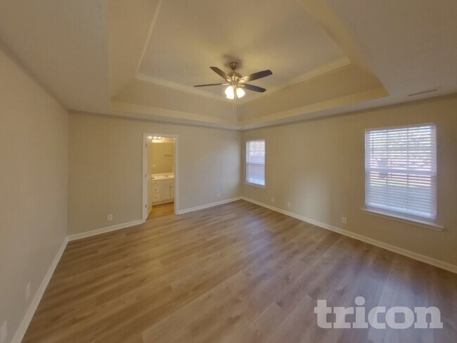 Building Photo - 3415 Hardwood Dr