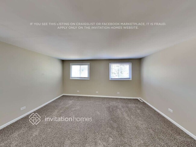 Building Photo - 410 Mors Ave