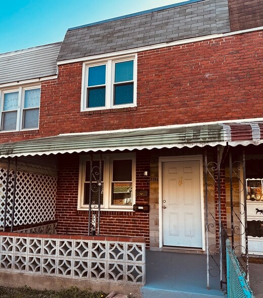 Building Photo - 2136 Parksley Ave