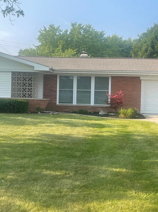 Building Photo - 4384 Walton Plz