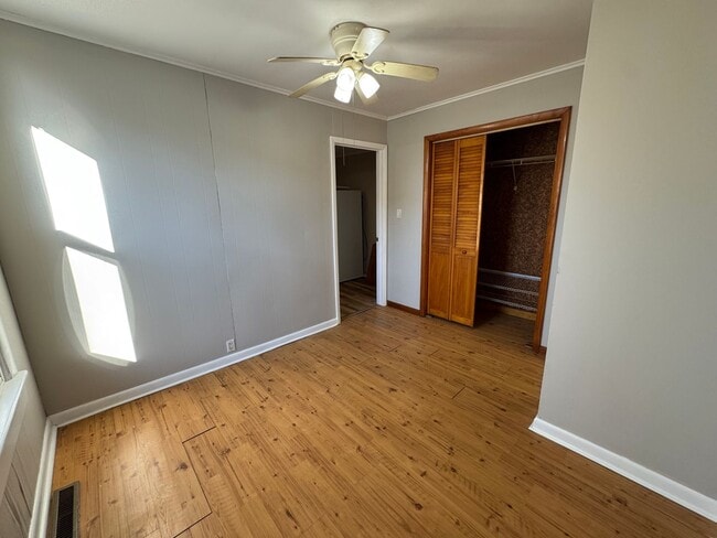 Building Photo - 1006 N 12th St