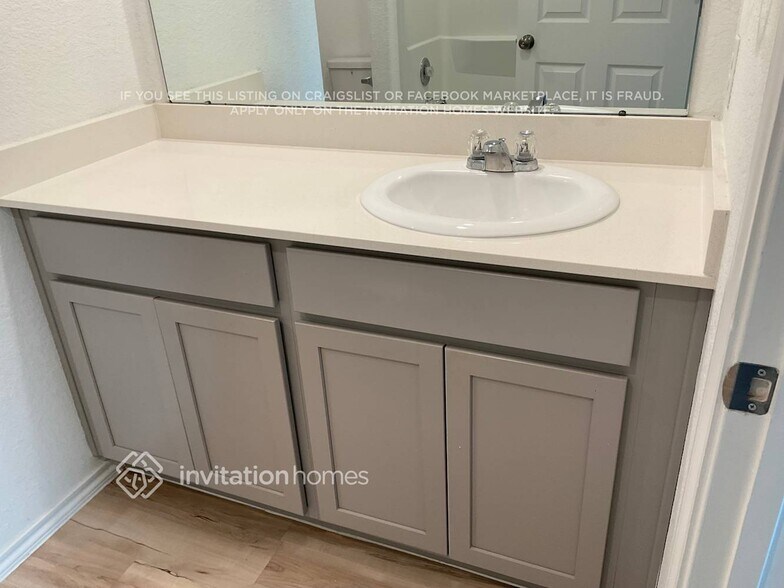 Building Photo - 22315 Stoney Ravine Dr